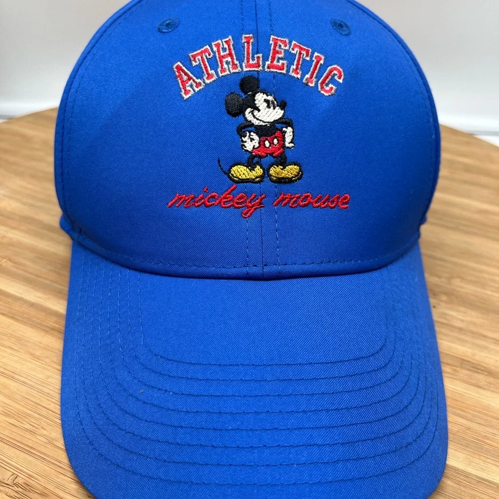 Nike Disney Mickey Mouse golf hat baseball cap athletic collaboration legacy 91.